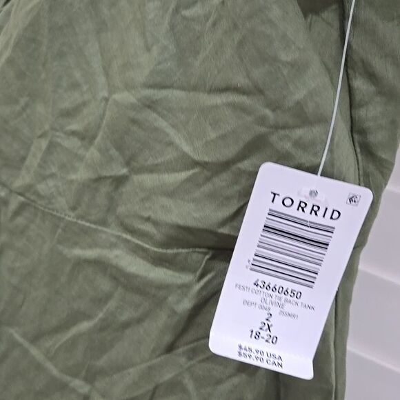 Torrid Festi Green Sleeveless Top with Lace Trim - Picture 2 of 4